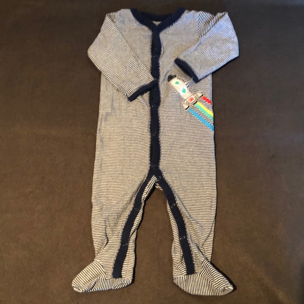 Carter’s 9 month boy pajamas